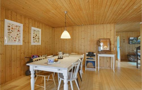 Maribo Casa | Awesome Home In Askø With Wifi