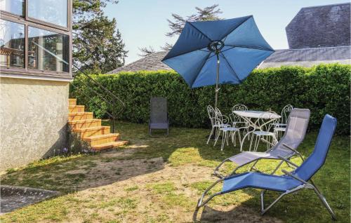 Hauteville-sur-Mer Casa | Awesome Home In Hauteville-Sur-Mer