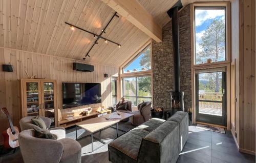 Sor-Fron Casa | Awesome Home In Gålå With Sauna