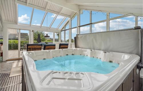 Flovt Strand Casa | Awesome Home In Haderslev With Kitchen