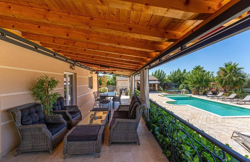 Kakma Casa | Impresionante casa en Kakma