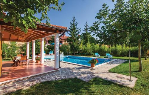 Laginji Casa | Awesome Home In Laginji With Sauna