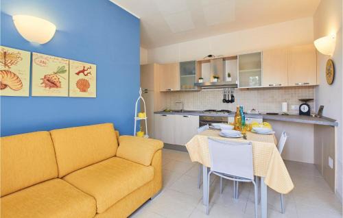 Magliolo Casa | Awesome Home In Magliolo With Kitchen