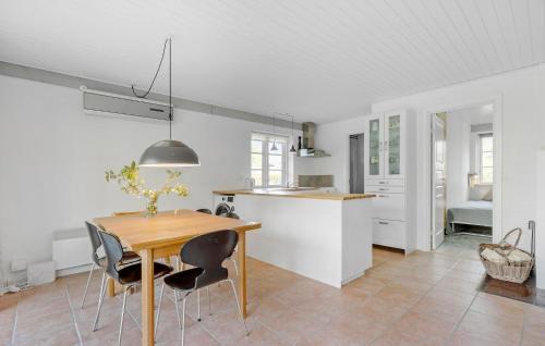 Melby Casa | Awesome Home In Melby With Kitchen