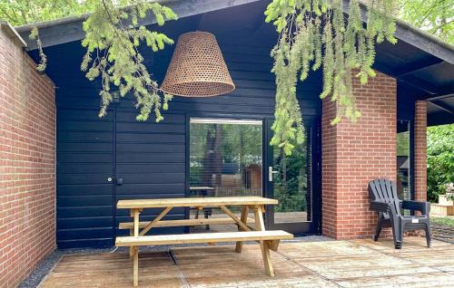 Rheezerveen Casa | Awesome Home In Rheezerveen With Sauna