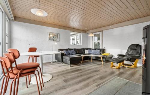 Houvig Casa | Awesome Home In Ringkøbing With Wifi