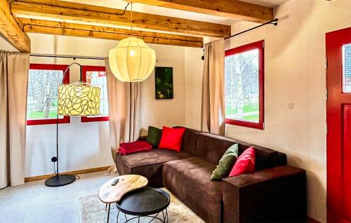 Debina Casa | Awesome Home In Rowy With Wifi