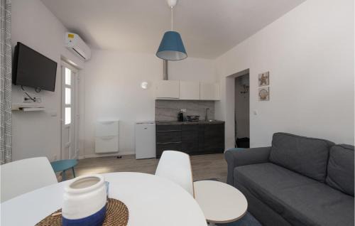 Sveta Nedelja Casa | Awesome Home In Santalezi With Wifi