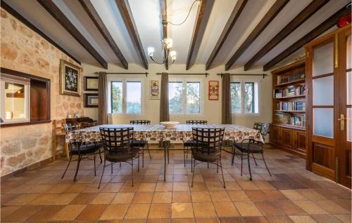 Sineu Casa | Awesome Home In Sineu