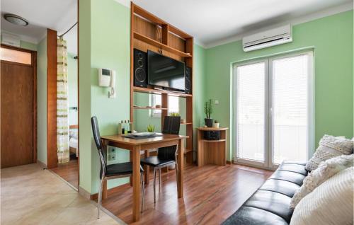 Dracevac Casa | Awesome Home In Split With Wifi