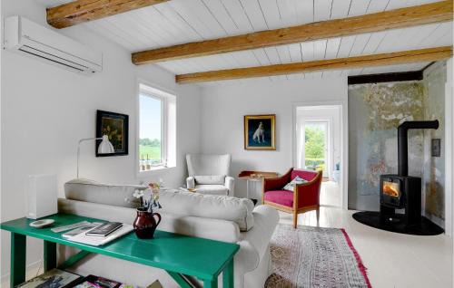 Stege Casa | Awesome Home In Stege With Wifi