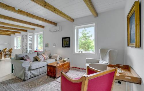 Stege Casa | Awesome Home In Stege With Wifi