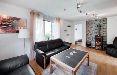 Emmaljunga Casa | Awesome Home In Vittsjö With Wifi