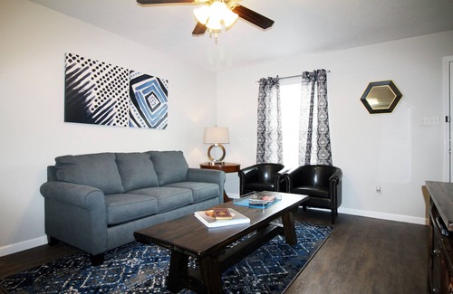 Lake Charles Casa | Impresionante ubicación 2 habitaciones 2. 5 baños a menos de 5 millas de los casinos - 511B