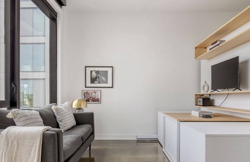 University Village / Little Italy Apartamento | Awesome Pilsen Studio w/ Rooftop, Dog Run & Gym, nr L, by Blueground