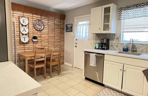 Travis Heights Apartamento | Awesome! Two King Beds. South Congress!