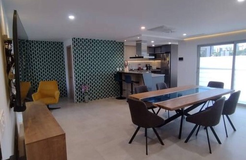 Buenos Aires Condominio | Ayacucho Luxury one block to metro and Zona Viva