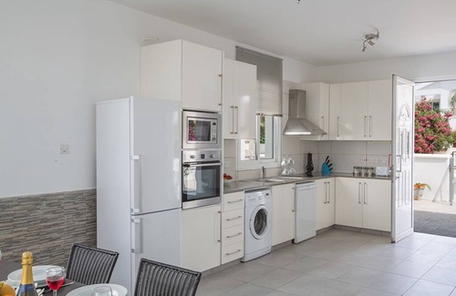 Ayia Thekla Cabaña | Ayia Napa Villa GV13 - una villa que tiene capacidad para 6 personas en 3 dormitorios