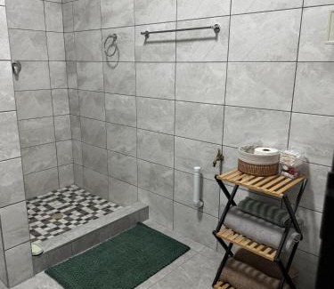 Oshakati Apartamento | Aza's self catering apartments