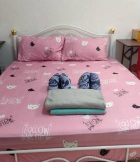 Seri Kembangan Apartamento | Azin Ramli Playhouz