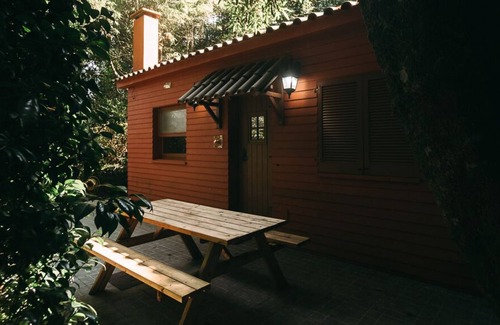 Ponta Delgada Cabaña | Azores Casa Da Mata is located on the beautiful Island of São Miguel, Azores, Pt