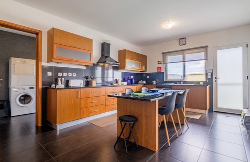 Ribeira Grande Casa | Azores Mountain View