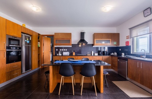 Ribeira Grande Casa | Azores Mountain View