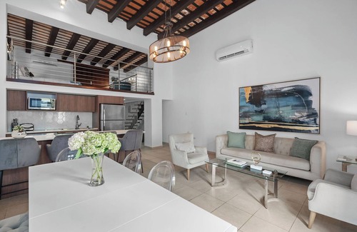 Old San Juan Apartamento | Azucena Mezzanine | Stylish retreat in the city!