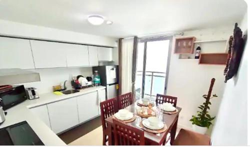 San Fernando Apartamento | Azure 2 Bedroom Unit Monaco Tower Unit 930