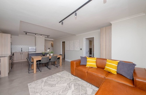 Big Bay Apartamento | Azure 22 - Loadshedding Free Apartment by HMH