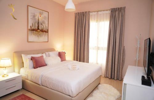 Baniyas East Apartamento | Azure Bliss - Cozy 1BR Haven in Baniyas, Near Baniyas Square