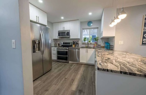 Boulevard Heights Casa | Relax & Unwind: 4BR Home w/ Pool in Hollywood