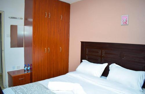 Hospital Apartamento | Azure Skyline Villa, 3BR Modern Condo Nakuru City.