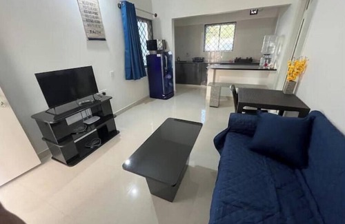 Krishnarajapura Apartamento | AZURE Suites A2 - 1BHK - 460sft - No Sharing - NEW