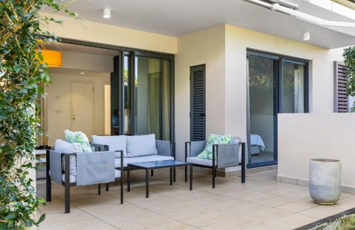 Roches Noires Apartamento | Azuri Soliflore 13 by Host Agents