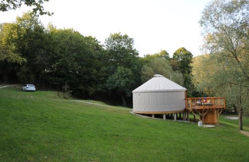 Uscie Gorlickie Otro | azyl glamp