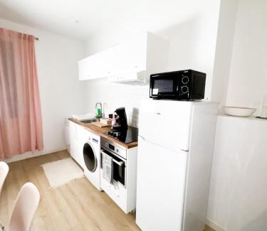 Les Arceaux Apartamento | Bégonias Appartement T3 Avenue de Lodève