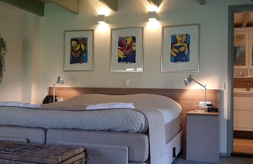 Terwolde Cama Y Desayuno | B&B and SPA Estate Matanze, deer view guest room 2. royal lodging