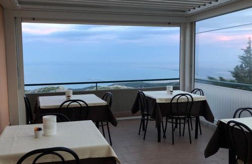 Monte Sant'Angelo Cama Y Desayuno | B&B Angela