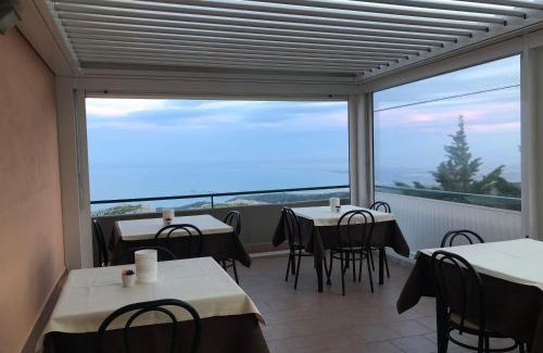 Monte Sant'Angelo Cama Y Desayuno | B&B Angela