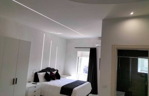 Pietramontecorvino Casa | B&B Black & White