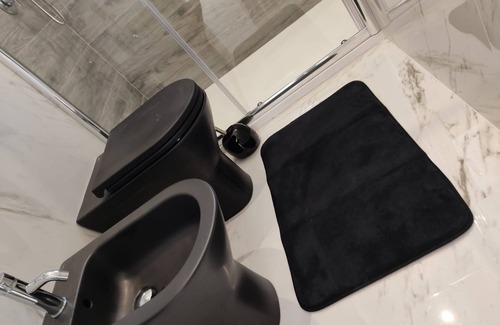 Pietramontecorvino Casa | B&B Black & White