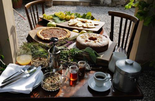 Imberido Cama Y Desayuno | b&b cascina la cinciallegra