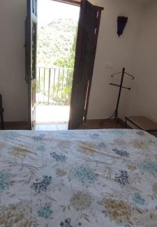 Cutar Cama Y Desayuno | B&B Cortijo Loma León