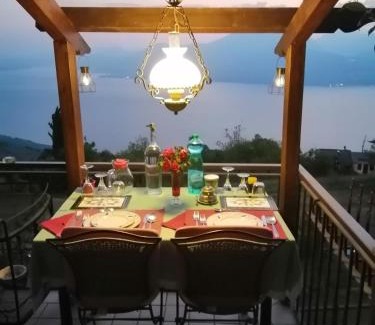 San Zeno di Montagna Cama Y Desayuno | B&B da Paolo con vista Lago di Garda