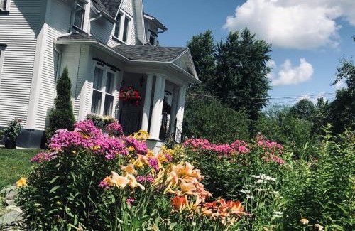 Lac-Brome Cama Y Desayuno | B&B Hillhouse