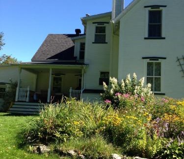 Lac-Brome Cama Y Desayuno | B&B Hillhouse