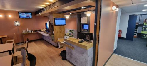Mouans-Sartoux Hotel | B&B HOTEL Cannes Mouans Sartoux