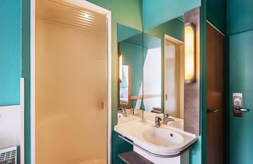 Gremberghoven Hotel | B&B HOTEL Köln-Porz