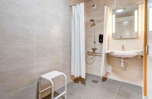 Louveciennes Hotel | B&B HOTEL Louveciennes